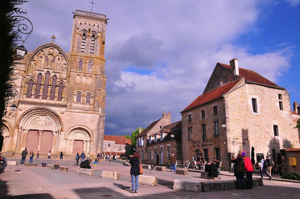 Sy-La Terrasse Hotel Vézelay Kültér fotó